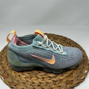 Nike Air VaporMax 2021 Flyknit Running Shoes Light Dew Size 6.5 Women's